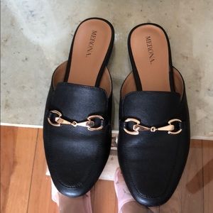 Black mule flats